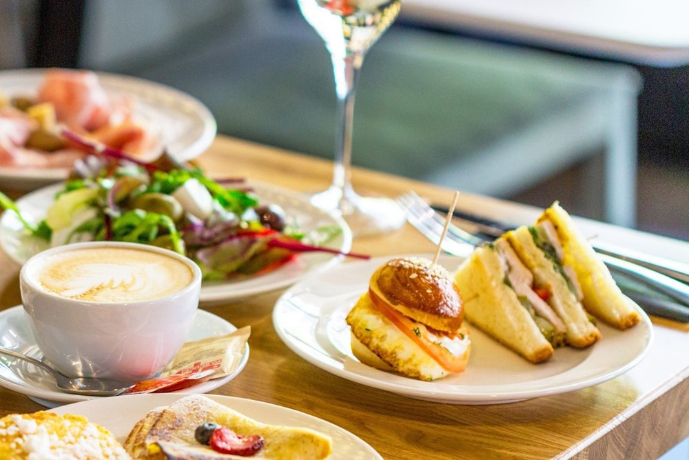 Light lunch with coffee and wine